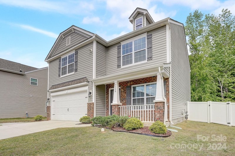 Property image 2 at 5908 Ellimar Field Lane, Charlotte, NC 28215