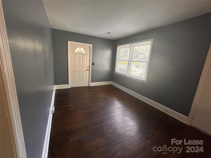 Property image 5 at 1513 Noel Place, Charlotte, NC 28208