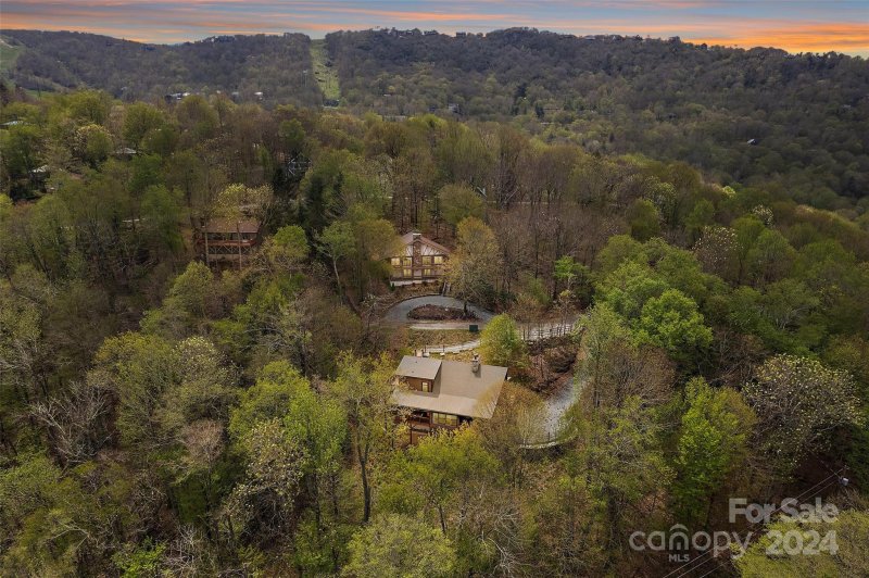 Property image 2 at 111 Fern Lane, Beech Mountain, NC 28604