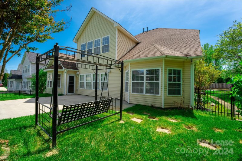 Property image 5 at 15139 Redwood Valley Lane, Charlotte, NC 28277