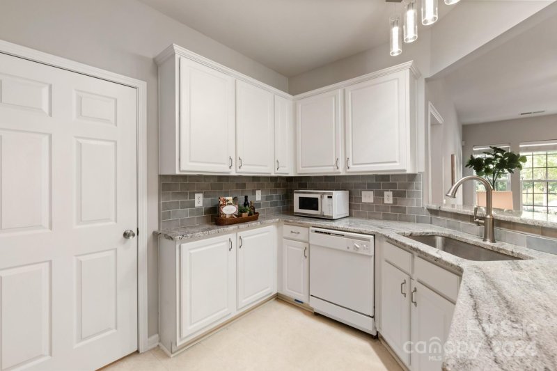 Property image 3 at 15007 Santa Lucia Drive, Charlotte, NC 28277