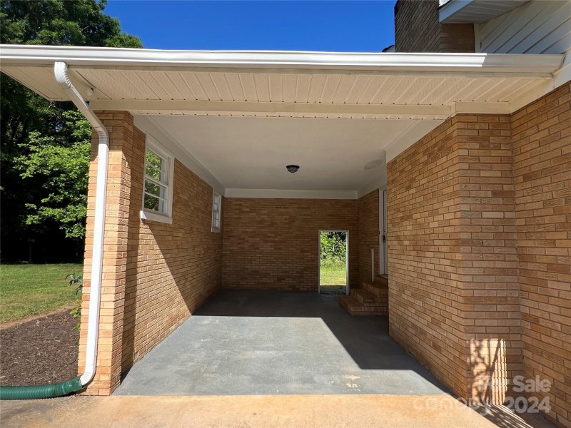 Property image 4 at 308 S 8th Avenue, Maiden, NC 28650