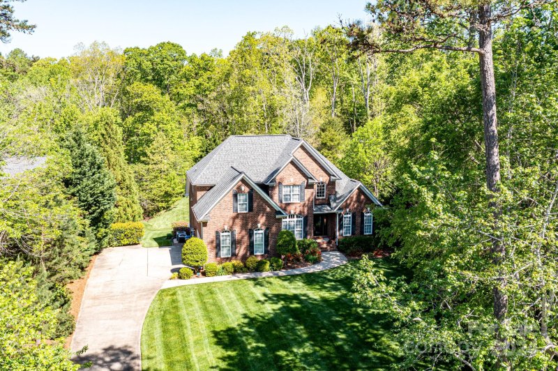 Property image 2 at 244 Streamside Place, Mooresville, NC 28115