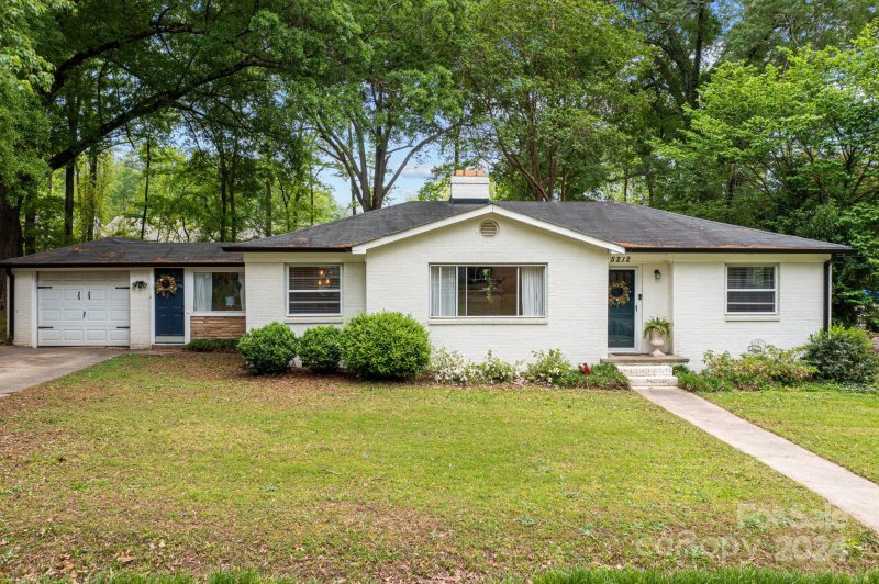 Property image 2 at 5212 Pine Drive, Charlotte, NC 28269