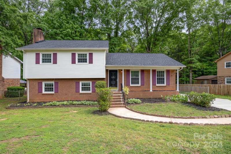 743 Pineborough Road