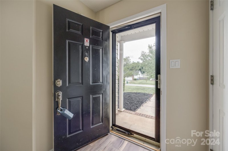 Property image 3 at 317 Tamarack Drive, Matthews, NC 28104