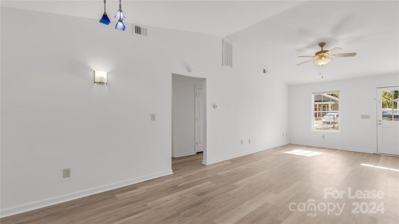 Property image 3 at 3733 Oakwood Road, Charlotte, NC 28269