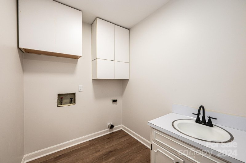 Property image 5 at 1349 Prince Street, Hickory, NC 28602