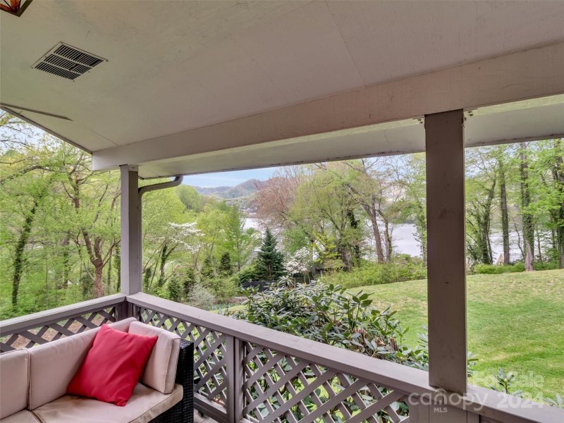 Property image 4 at 200 Crescent Drive, Lake Junaluska, NC 28745