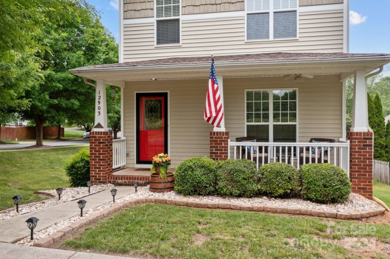 Property image 3 at 12903 Thistlebrook Lane, Huntersville, NC 28078