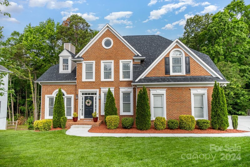 Property image 2 at 11243 Tavernay Parkway, Charlotte, NC 28262