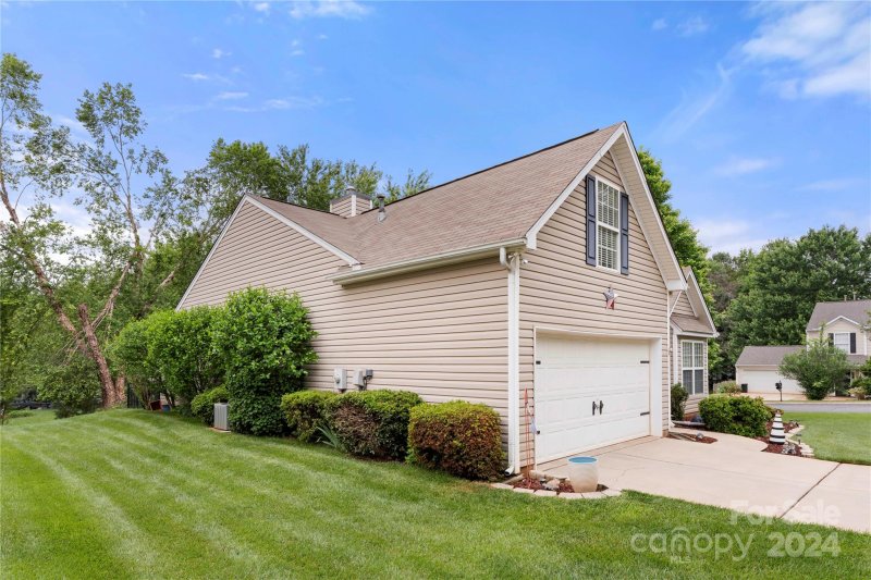 Property image 3 at 1602 Eagle Lake Drive, Fort Mill, SC 29707
