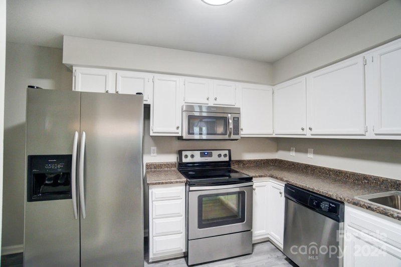 Property image 5 at 7217 Winery Lane, Charlotte, NC 28227