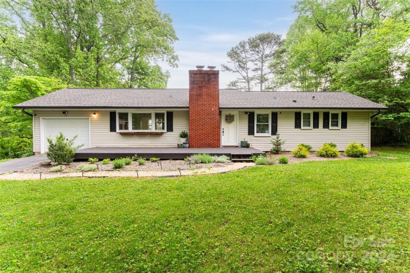 Property image 2 at 126 Stradley Mountain Road, Asheville, NC 28806