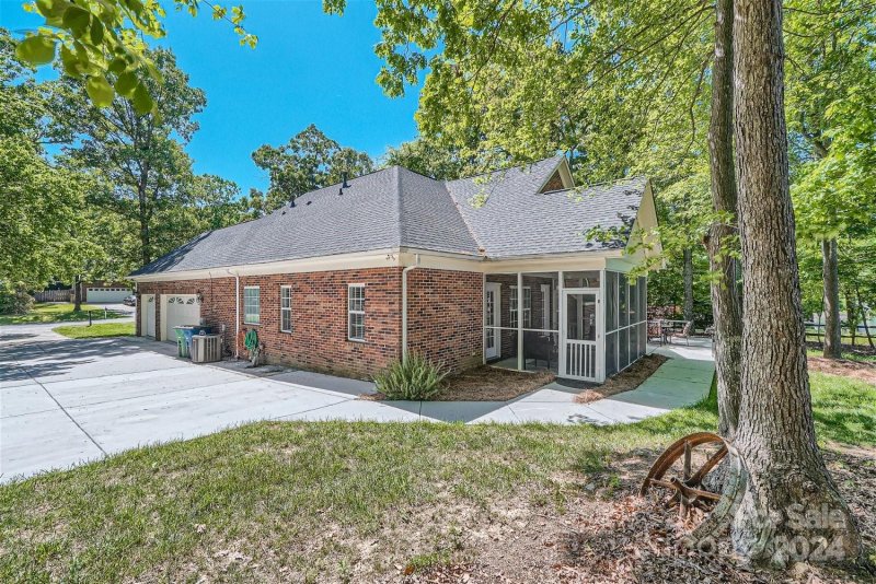 Property image 5 at 1108 Hawthorne Drive, Indian Trail, NC 28079