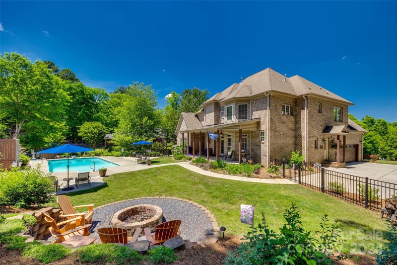 Property image 4 at 372 Colleton Court, Rock Hill, SC 29732
