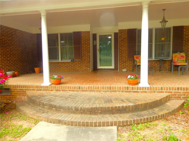 Property image 3 at 1709 Lakeview Drive, Monroe, NC 28112