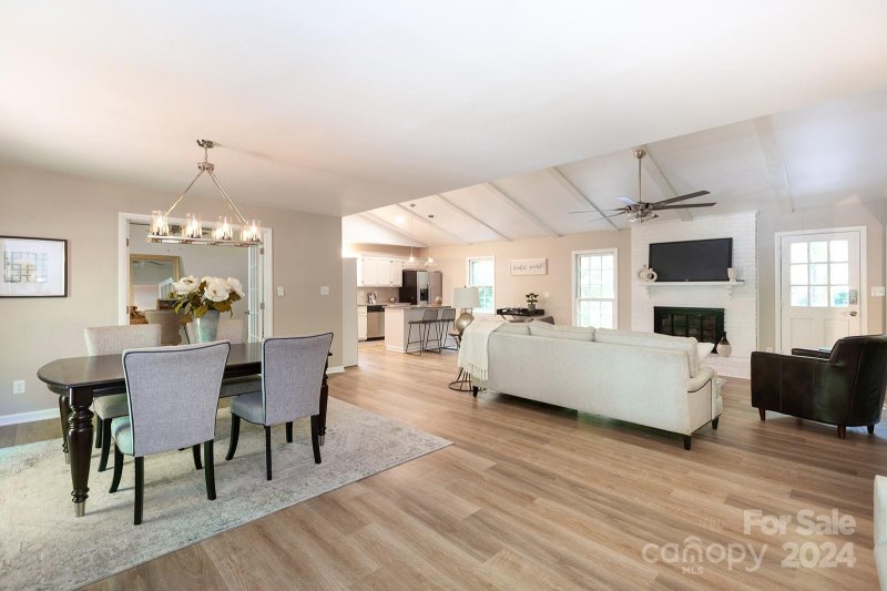 Property image 3 at 9614 Leeswood Lane, Matthews, NC 28105