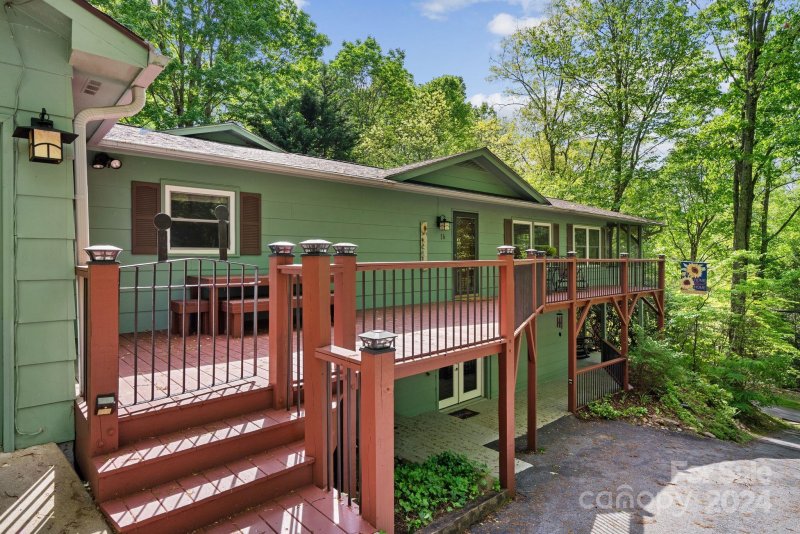 Property image 3 at 16 Blueberry Lane, Maggie Valley, NC 28751