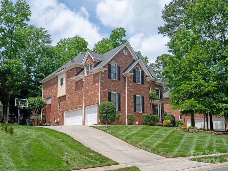 Property image 2 at 10305 Auburn Top Lane, Charlotte, NC 28277