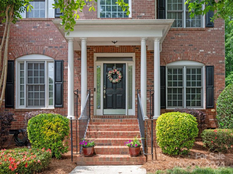 Property image 4 at 10305 Auburn Top Lane, Charlotte, NC 28277