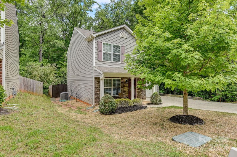 Property image 4 at 5319 Swearngan Road, Charlotte, NC 28216