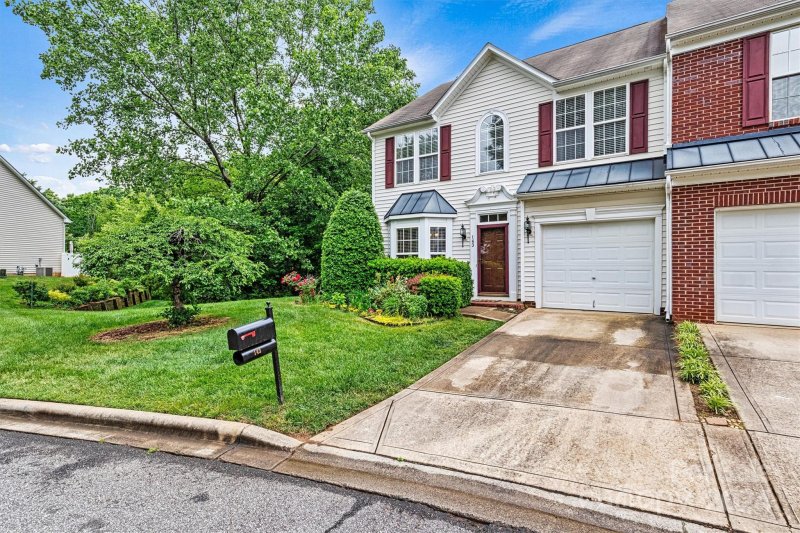 Property image 2 at 143 Kallie Loop, Mooresville, NC 28117