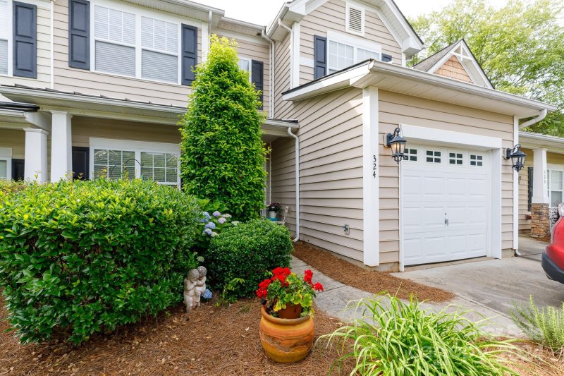 324 Rose Garden Court