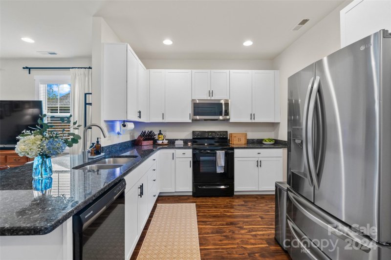 Property image 5 at 19 Lyndon Circle, Arden, NC 28704