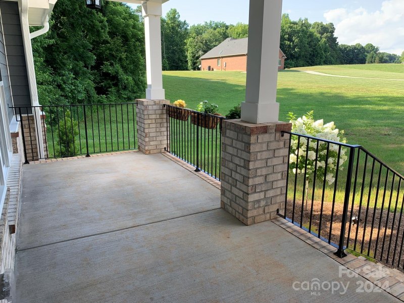 Property image 2 at 121 Peacehaven Place, Statesville, NC 28625