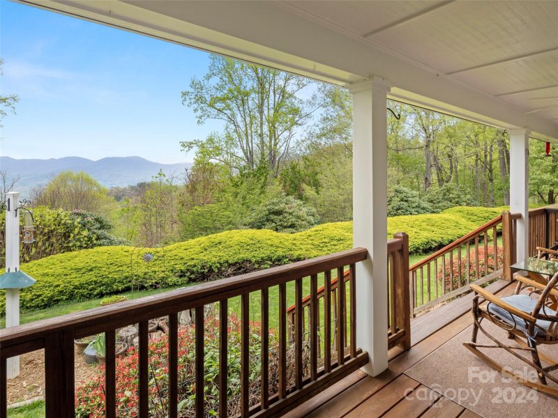Property image 3 at 157 Presidential Drive, Waynesville, NC 28786
