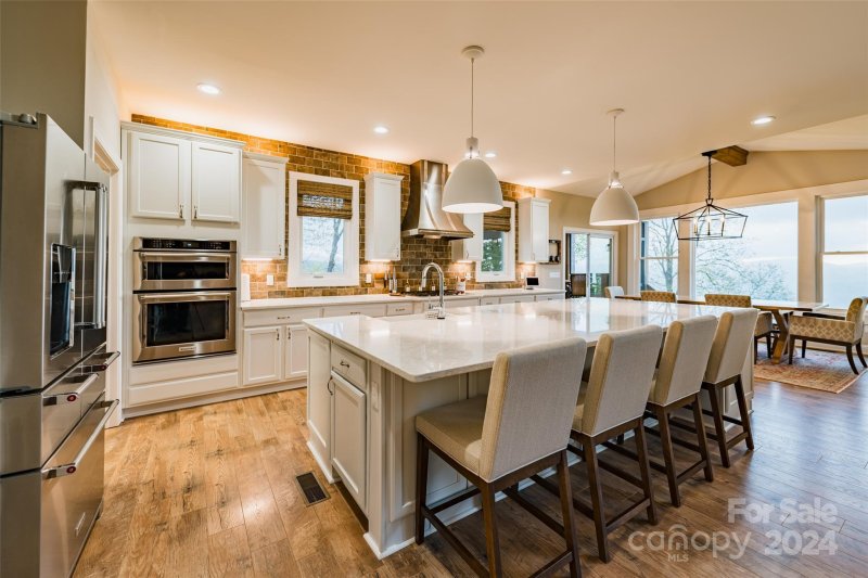 Property image 5 at 984 Grand Oaks Drive, Hendersonville, NC 28792