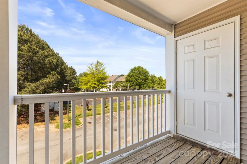 Property image 2 at 1104 Plaza Walk Drive, Charlotte, NC 28215