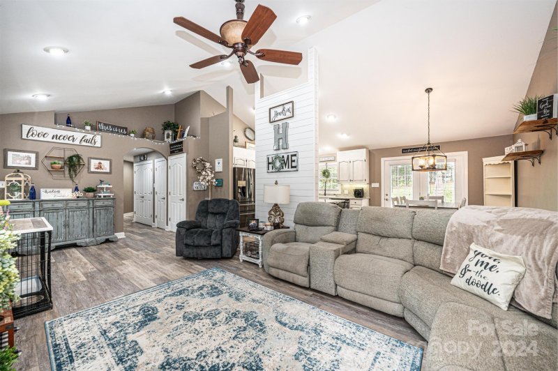 Property image 5 at 308 Oak Knoll, Hildebran, NC 28637