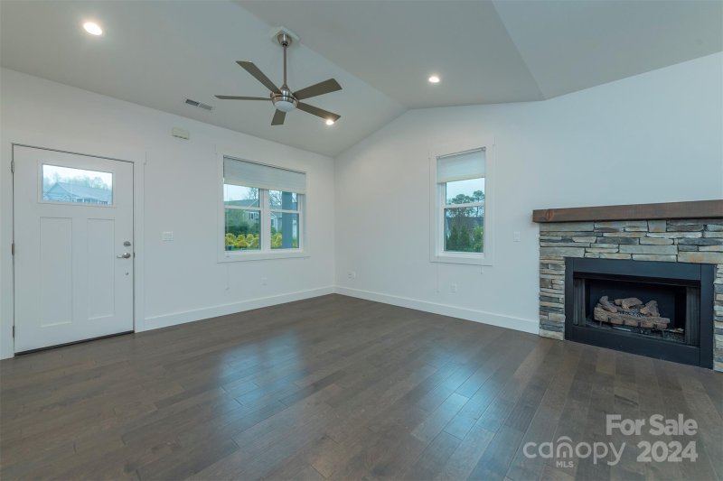 Property image 5 at 64 Foundry Lane, Hendersonville, NC 28792