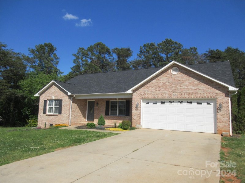 Property image 2 at 5090 Mill Pond Drive, Conover, NC 28613