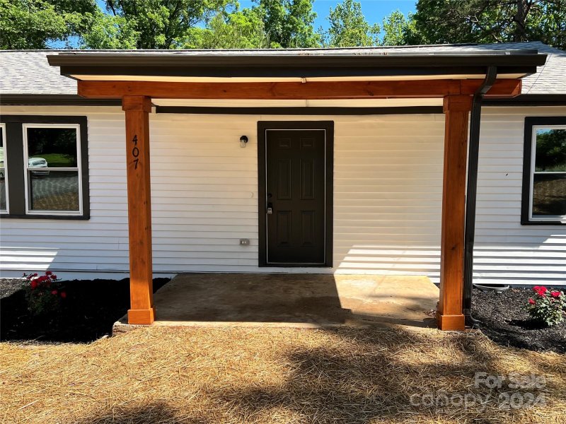 Property image 2 at 407 Dover Drive, Bessemer City, NC 28016