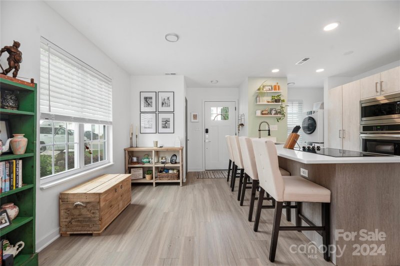 Property image 4 at 1501 B Briar Creek Road, Charlotte, NC 28205