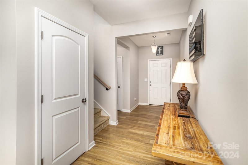 Property image 4 at 3847 Farmington Ridge Parkway, Charlotte, NC 28213