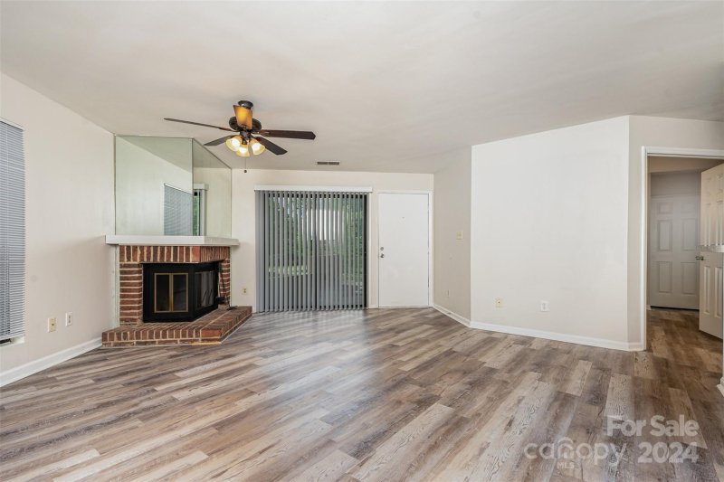 Property image 2 at 8151 Cedar Glen Drive, Charlotte, NC 28212