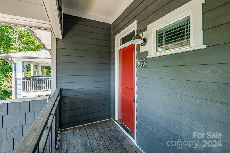 Property image 5 at 935 Mcalway Road, Charlotte, NC 28211