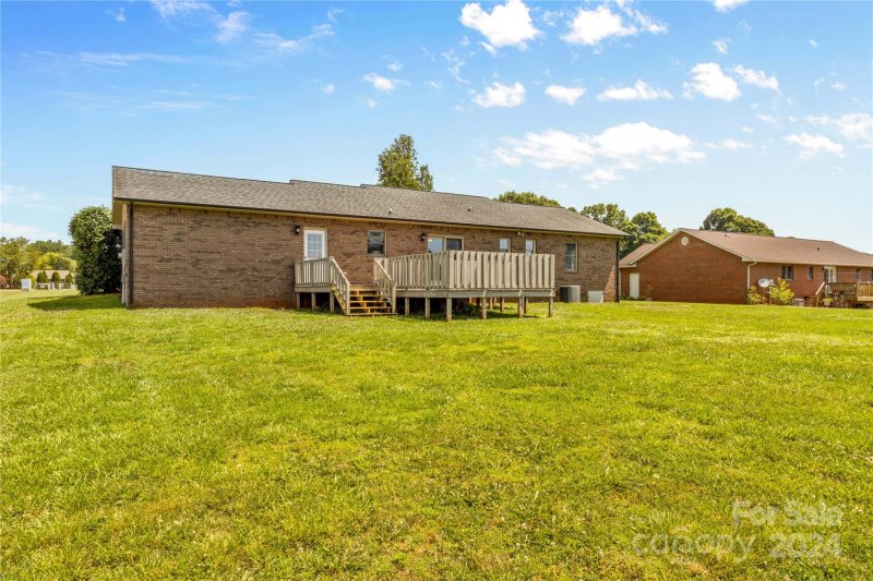 Property image 2 at 189 Doe Trail Lane, Statesville, NC 28625