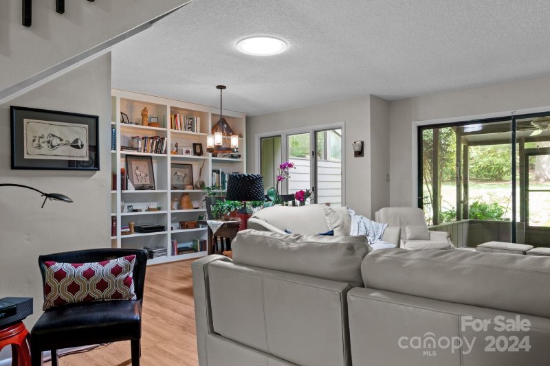 Property image 5 at 103 Crowfields Drive, Asheville, NC 28803