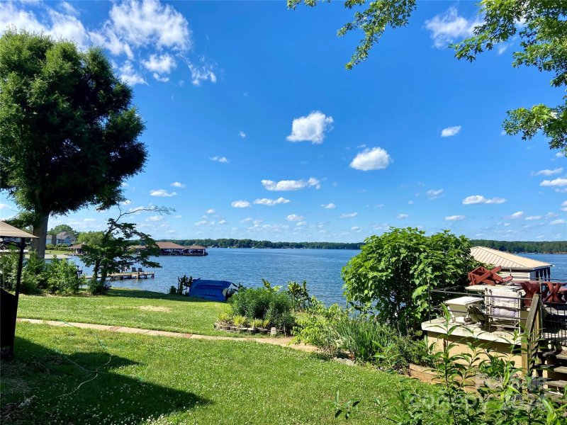 Property image 4 at 49262 Wood Land Drive, Norwood, NC 28128