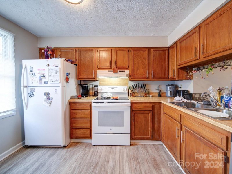 Property image 2 at 7316 Pebblestone Drive, Charlotte, NC 28212