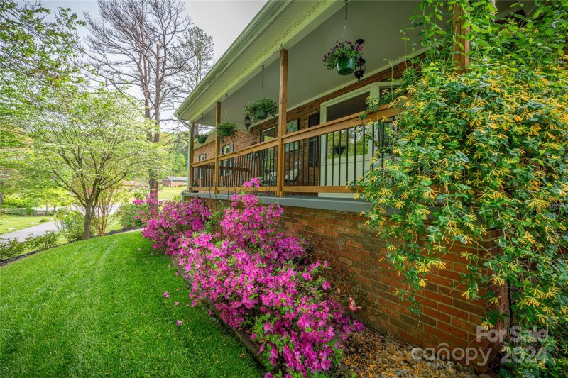 Property image 3 at 244 Gateway Street, Waynesville, NC 28785