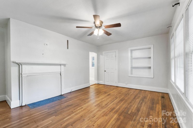 Property image 2 at 2036 Revolution Park Drive, Charlotte, NC 28208