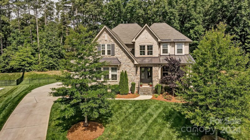 212 Rainbow Falls Lane