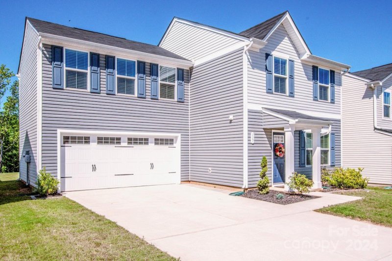 Property image 3 at 117 Crownpiece Street, Troutman, NC 28166