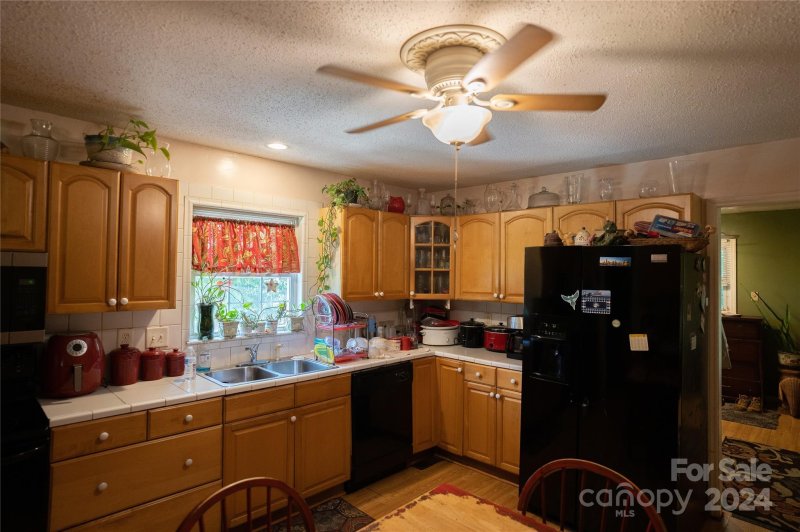 Property image 3 at 7038 Marlbrook Drive, Charlotte, NC 28212